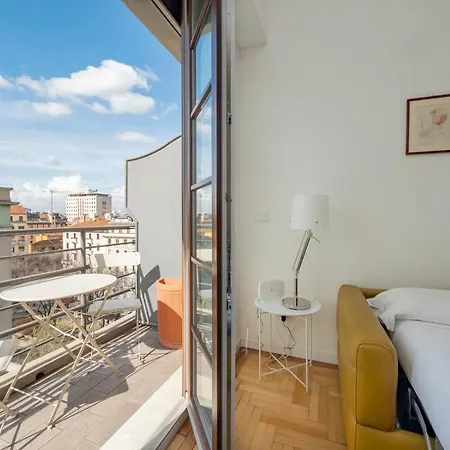 Homelovers Pretty Porta Venezia District Mm1 Apartment Milan