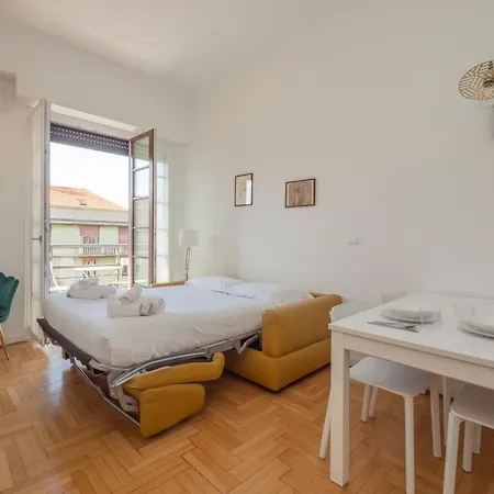 Apartment Homelovers Pretty Porta Venezia District Mm1 Milan