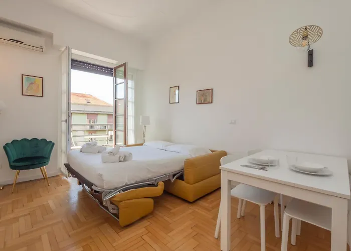 Апартаменты Homelovers Pretty Porta Venezia District Mm1 Милан