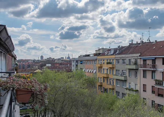 Апартаменты Homelovers Pretty Porta Venezia District Mm1